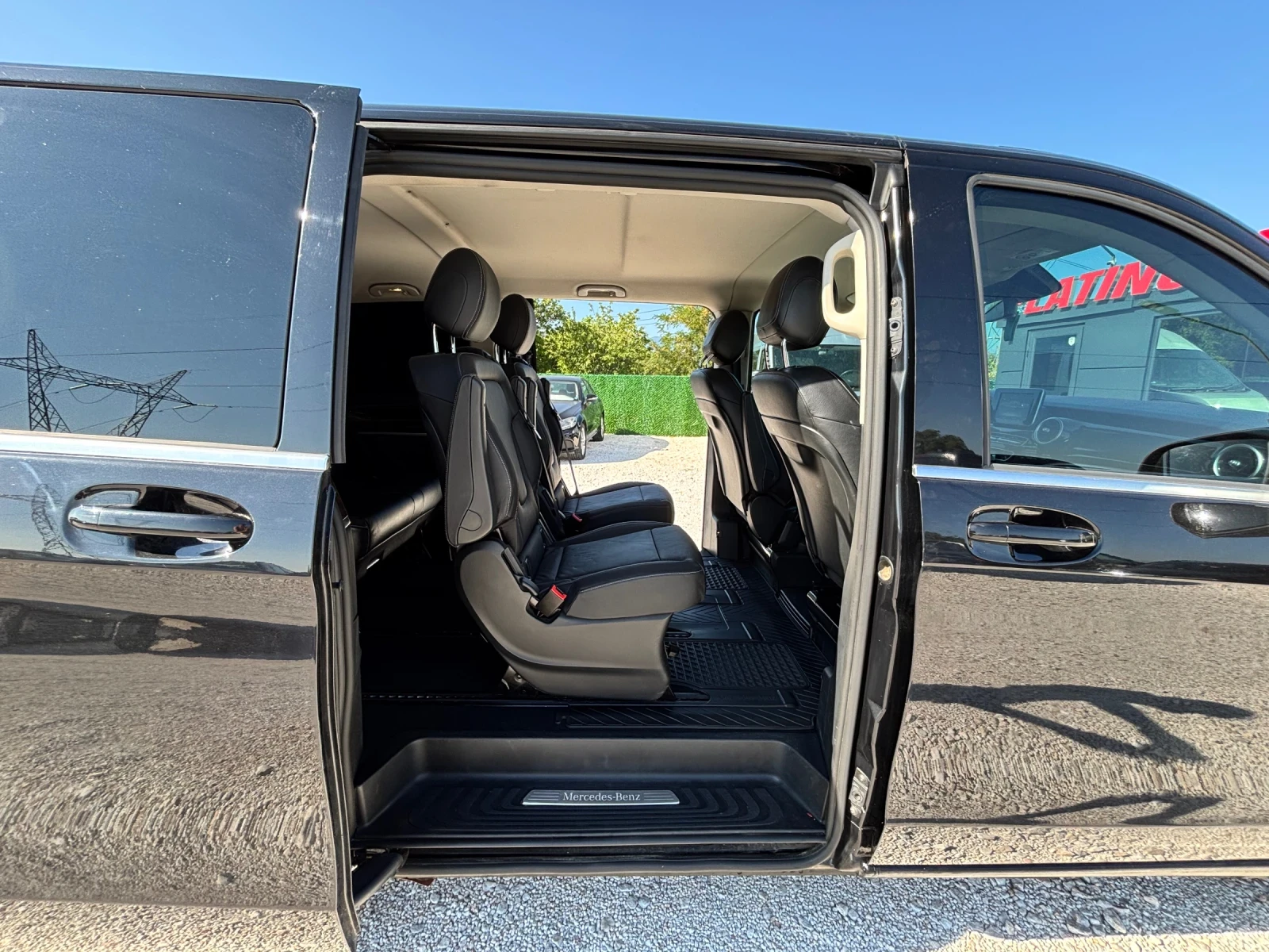 Mercedes-Benz Viano V220D/190К.С/BUSINESS CLASS/КОЖА /ПОДГРЕВ/КАМЕРА, снимка 6 - Бусове и автобуси - 55559773