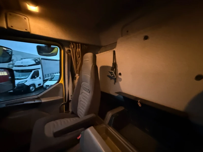 Daf Lf 45 12t СПАЛНА КАБИНА, снимка 9 - Камиони - 52399779