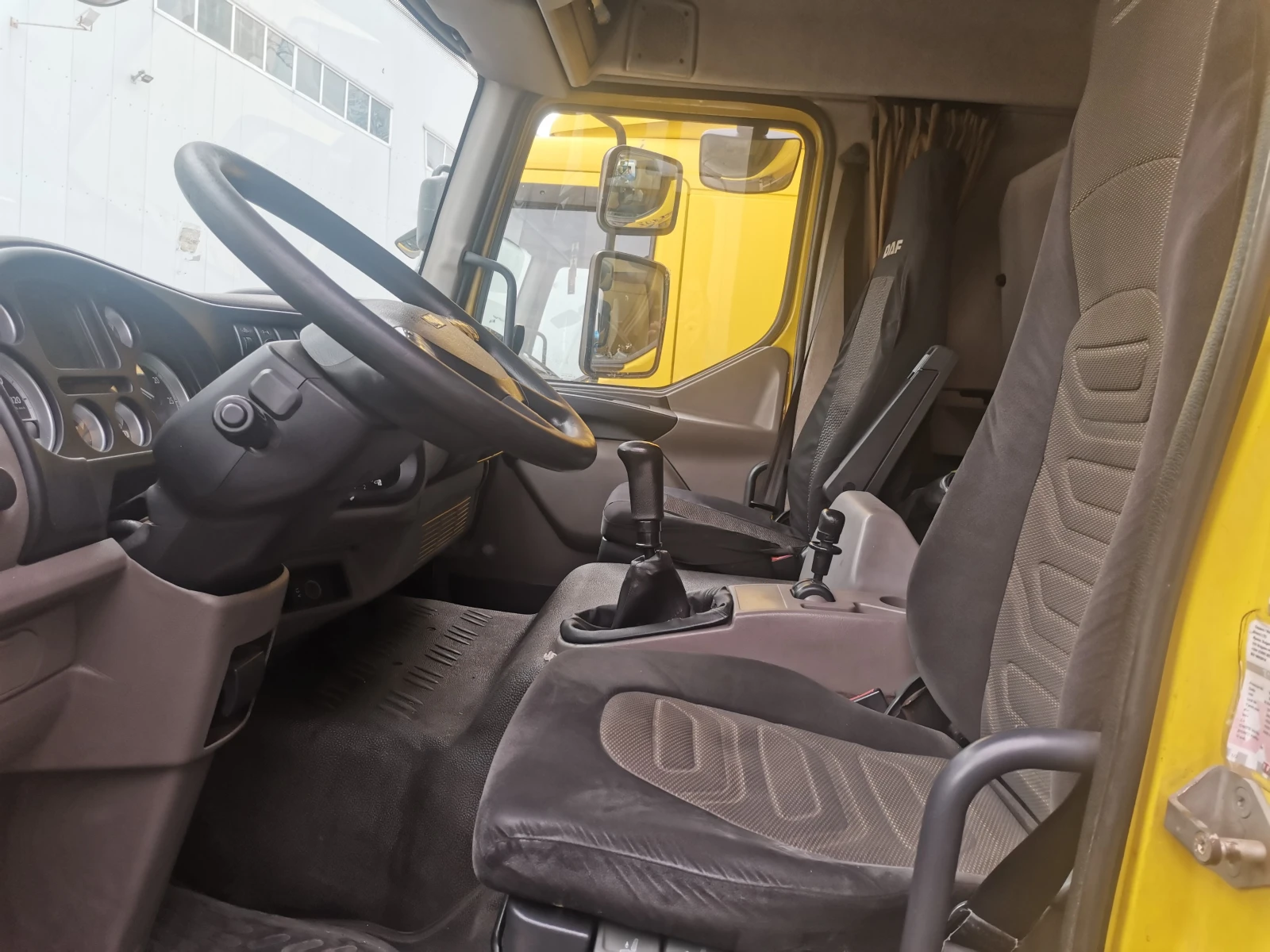 Daf Lf 45 12t СПАЛНА КАБИНА - изображение 5