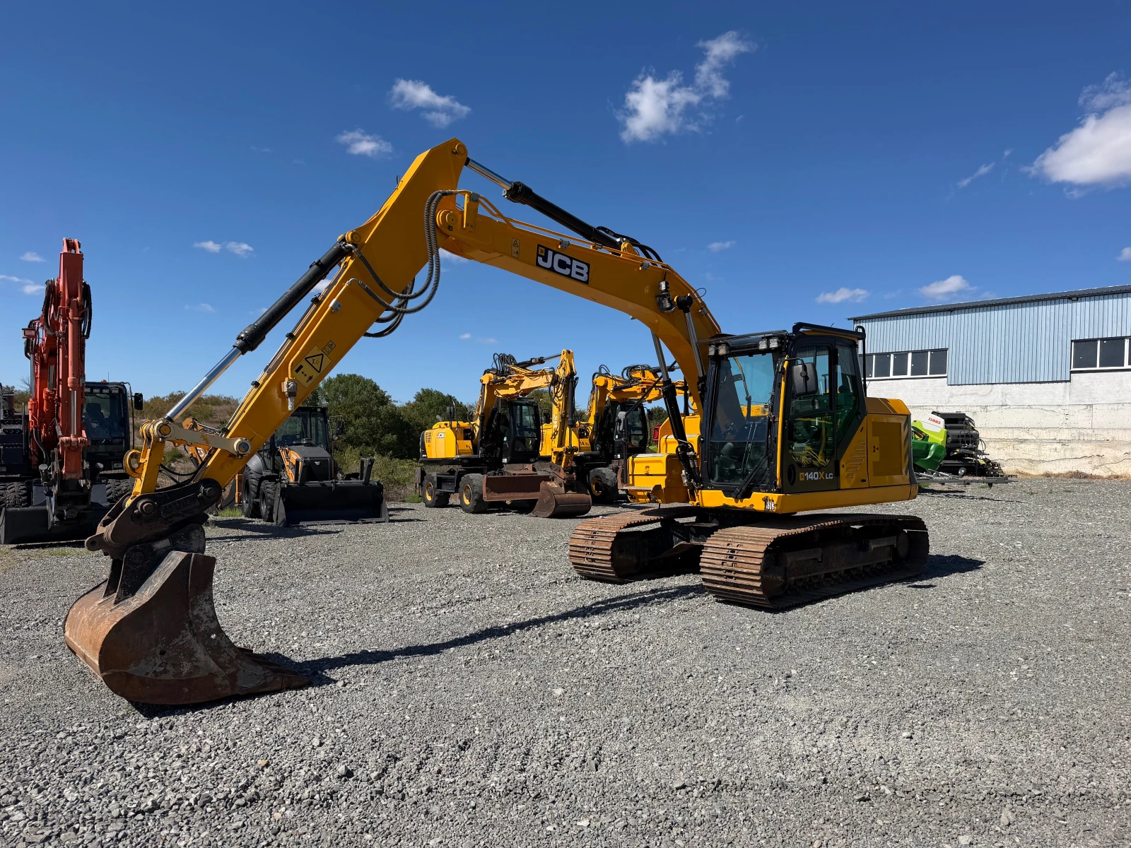 Багер JCB 140 X LC САМО 3700 МОТО ЧАСА ЛИЗИНГ, снимка 3 - Индустриална техника - 55728948