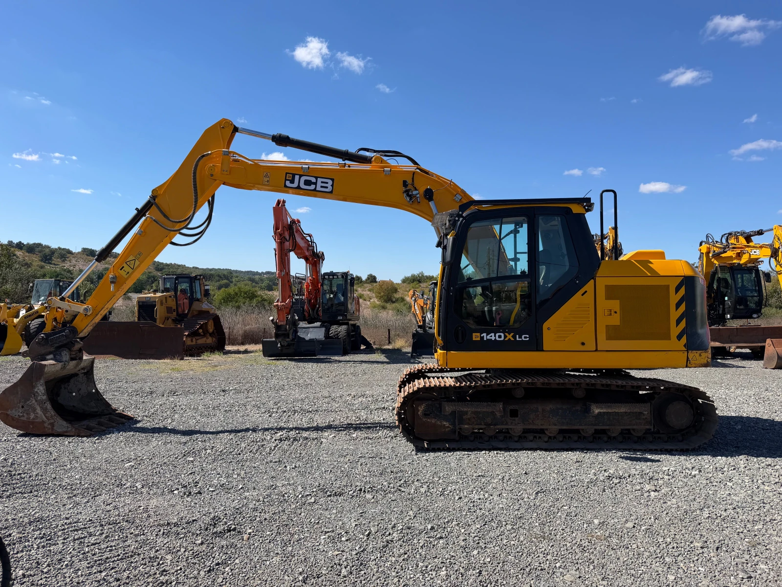 Багер JCB 140 X LC САМО 3700 МОТО ЧАСА ЛИЗИНГ, снимка 4 - Индустриална техника - 55728948
