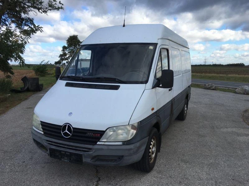 Рама и Каросерия за Mercedes-Benz Sprinter 311, снимка 1 - Части - 22444249