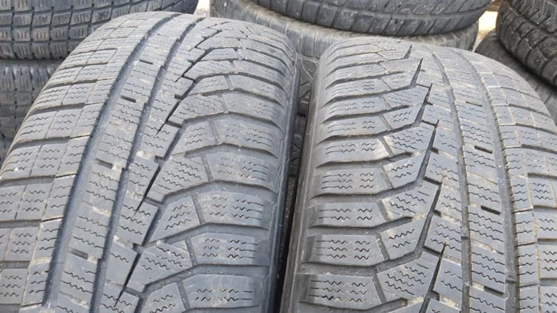 Гуми Зимни 215/60R16, снимка 2 - Гуми и джанти - 27505305