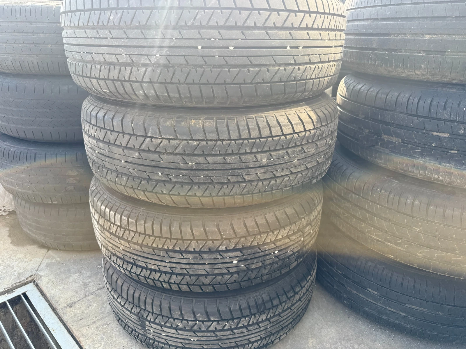 Гуми с джанти Yokohama 215/65R16, снимка 9 - Гуми и джанти - 53734943