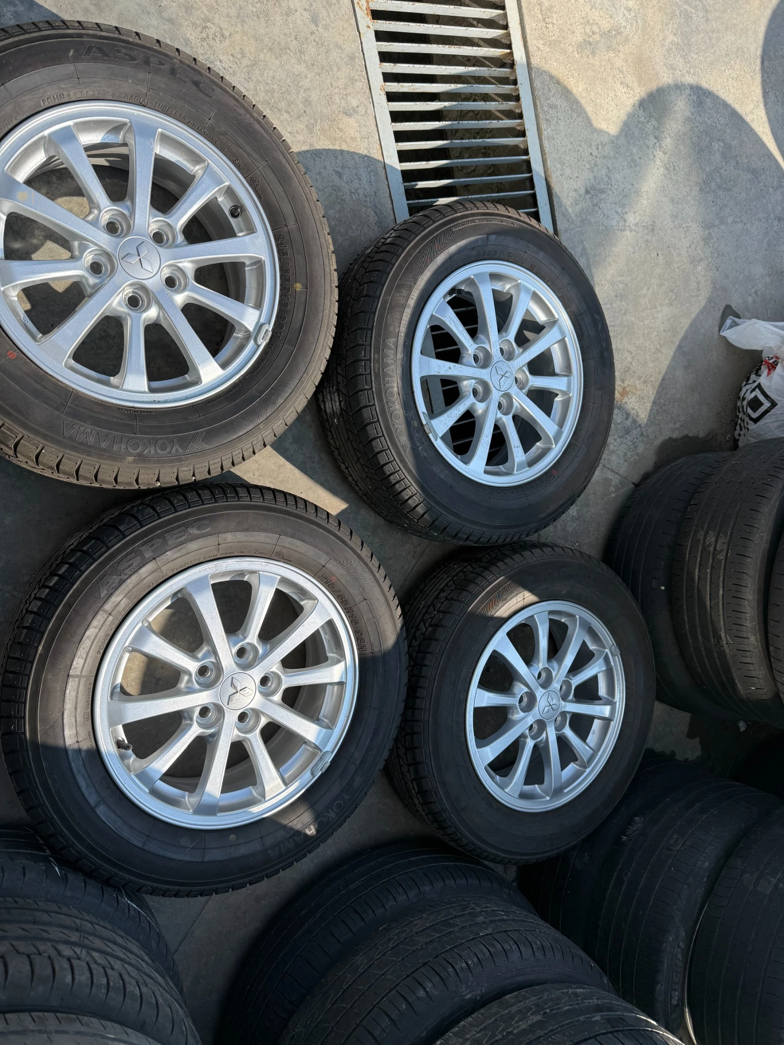 Гуми с джанти Yokohama 215/65R16