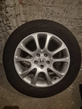        225/60R18  Honda Cr-v