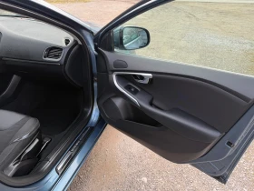 Volvo V40 Cross Country 1.6 DIZEL, ПАНОРАМА , КАМЕРА , ПАРКТРОНИК, снимка 10