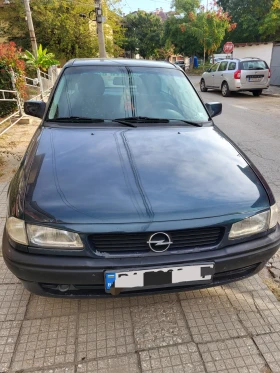Opel Astra, снимка 1