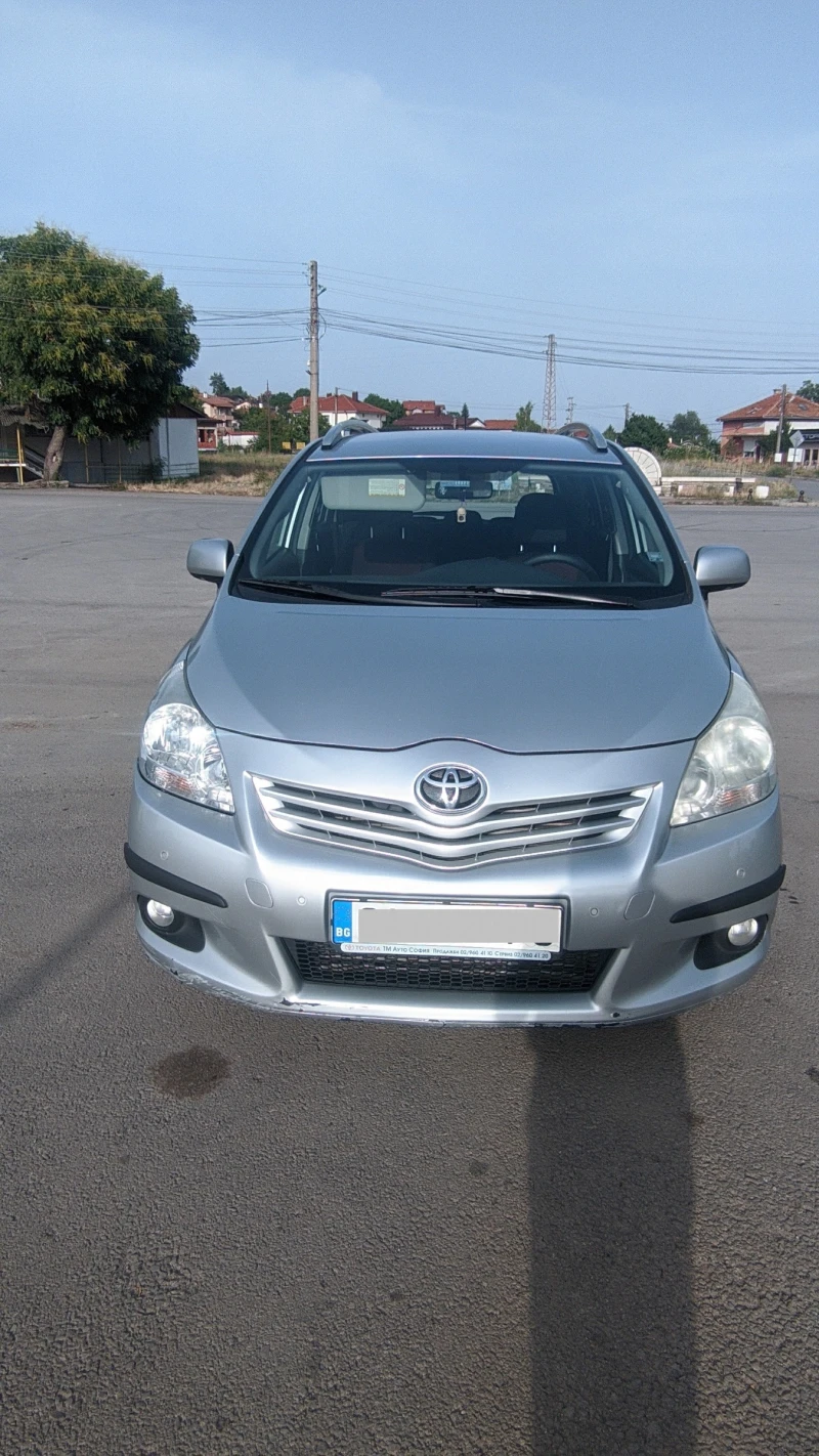 Toyota Verso, снимка 1 - Автомобили и джипове - 47036910