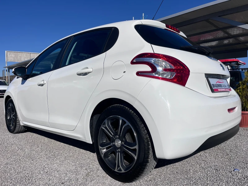 Peugeot 208 1.4HDI Allure, снимка 6 - Автомобили и джипове - 47901916