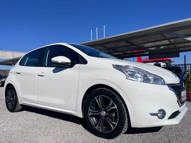 Peugeot 208 1.4HDI Allure, снимка 4 - Автомобили и джипове - 47901916