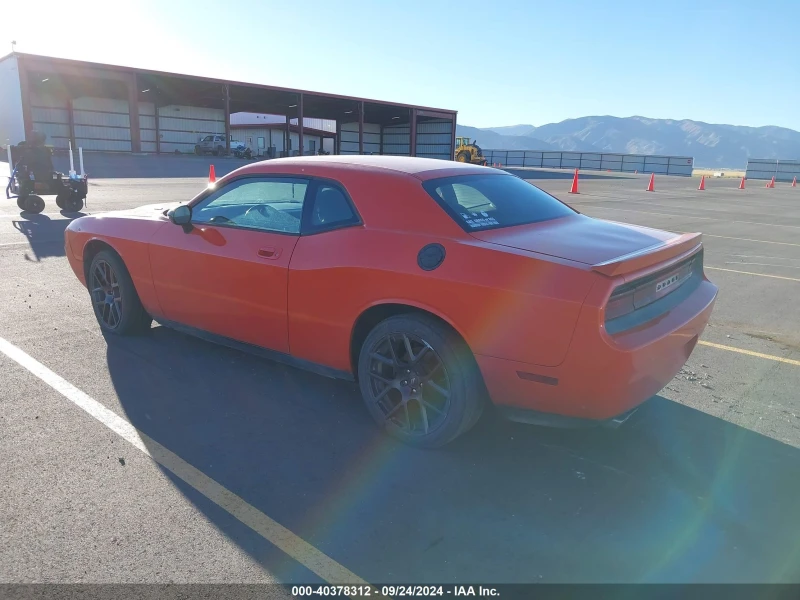 Dodge Challenger RT* 5.7L Hemi* Manual, снимка 3 - Автомобили и джипове - 47992003