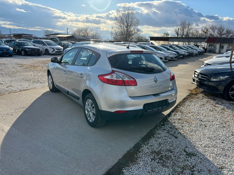 Renault Megane 1.6i/110kc., снимка 4 - Автомобили и джипове - 48086534