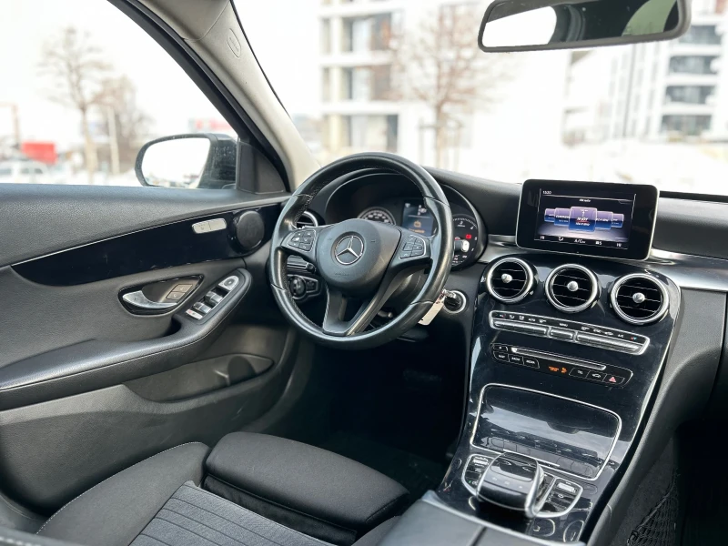 Mercedes-Benz C 220, снимка 12 - Автомобили и джипове - 48757483