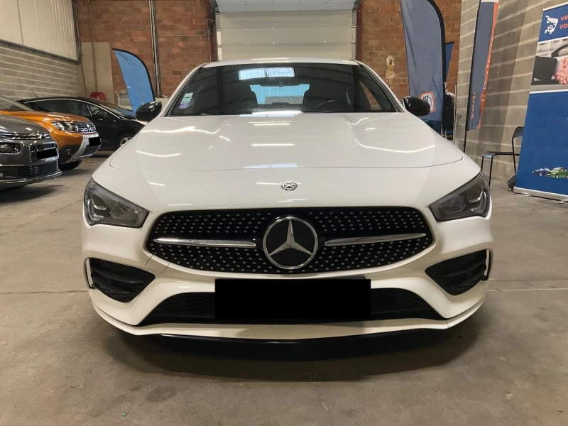 Mercedes-Benz CLA 200 AMG Line Дигитално Night Pack, снимка 3 - Автомобили и джипове - 49104250