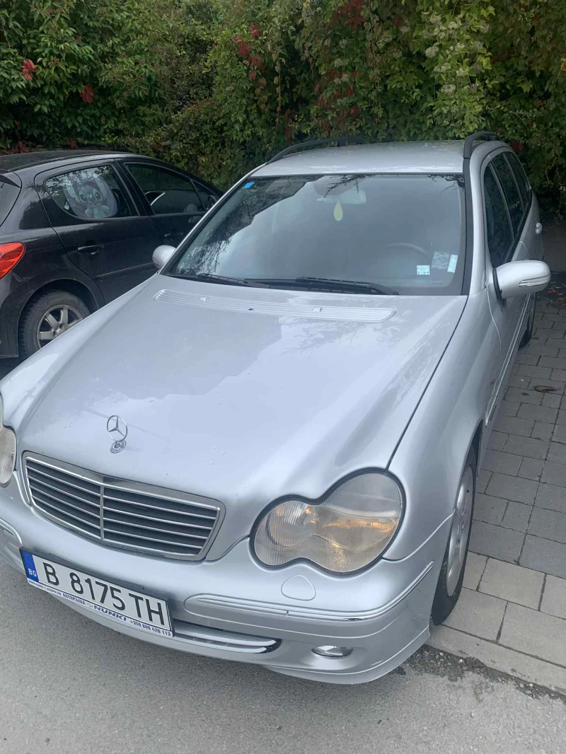Mercedes-Benz C 220, снимка 2 - Автомобили и джипове - 52116516