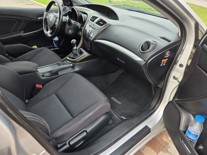Honda Civic 1, 6 i-dtec Facelift, снимка 13 - Автомобили и джипове - 53111310