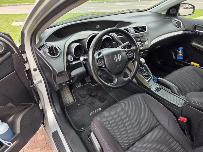 Honda Civic 1, 6 i-dtec Facelift, снимка 11 - Автомобили и джипове - 53111310