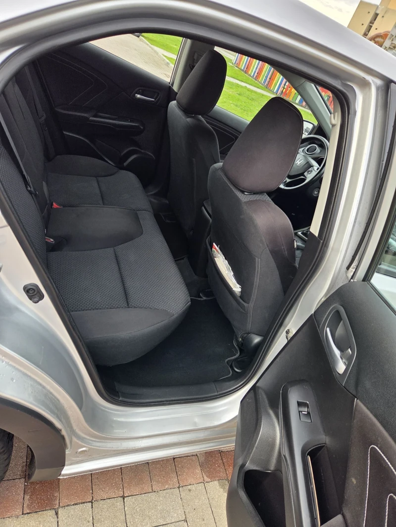 Honda Civic 1, 6 i-dtec Facelift, снимка 14 - Автомобили и джипове - 53111310