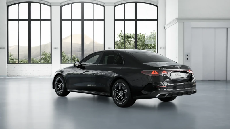 Mercedes-Benz E 220 d 4MATIC, снимка 6 - Автомобили и джипове - 53147650