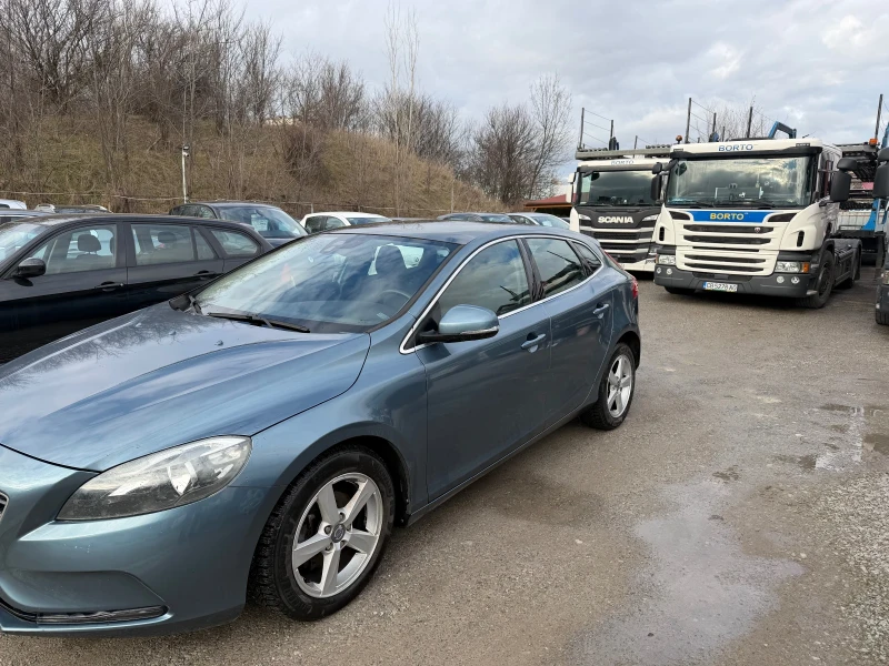 Volvo V40 Cross Country 1.6 DIZEL, ПАНОРАМА , КАМЕРА , ПАРКТРОНИК, снимка 2 - Автомобили и джипове - 53468303