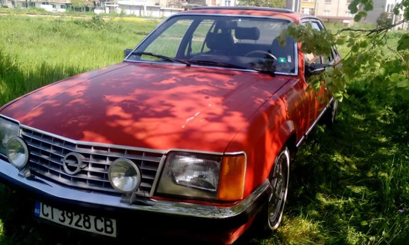 Opel Senator 3.0E 1982 A1+ , снимка 2 - Автомобили и джипове - 49584197