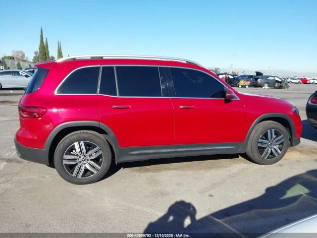 Mercedes-Benz EQB 300 SUV* 4MATIC* ДИСТРОНИК* 360* ПОДГРЕВ* ШИБИДАХ*, снимка 12 - Автомобили и джипове - 53416972