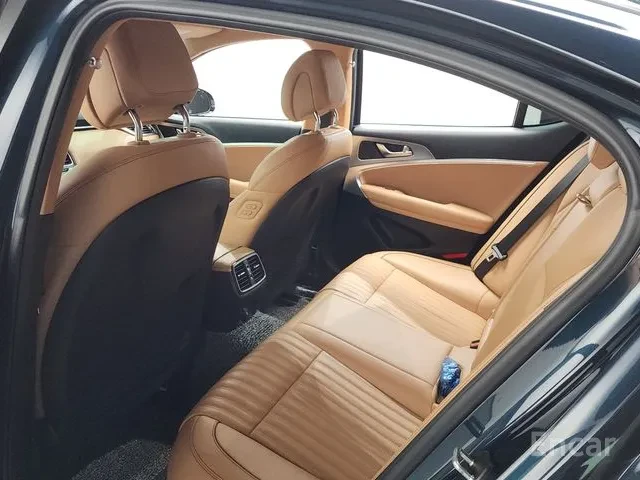 Genesis G70 2.0Т, 4X4, снимка 9 - Автомобили и джипове - 55007164