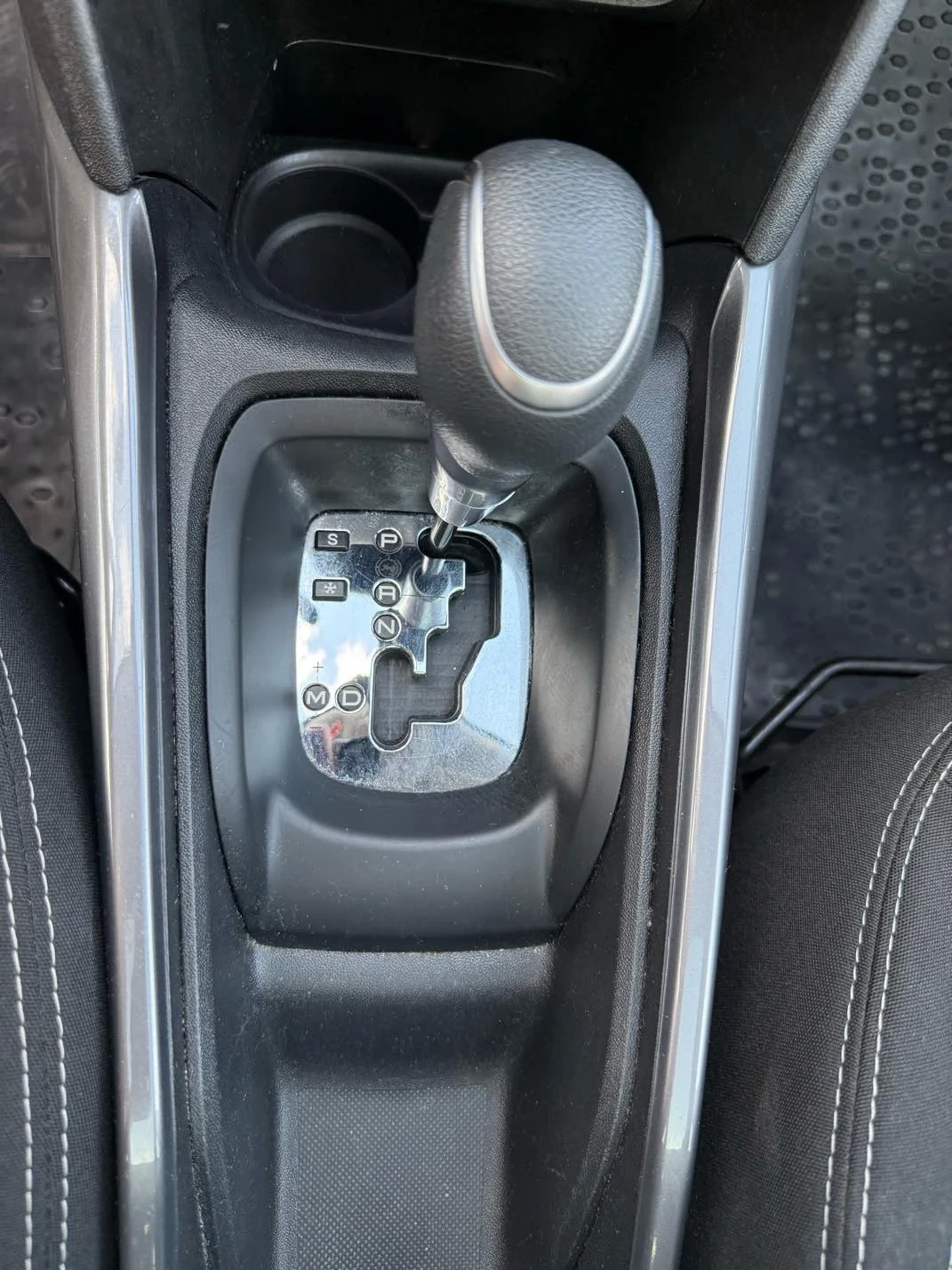 Peugeot 2008 1.2 144000 км - изображение 6
