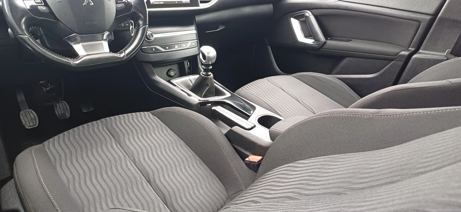 Peugeot 308 1.6 HDI - изображение 8