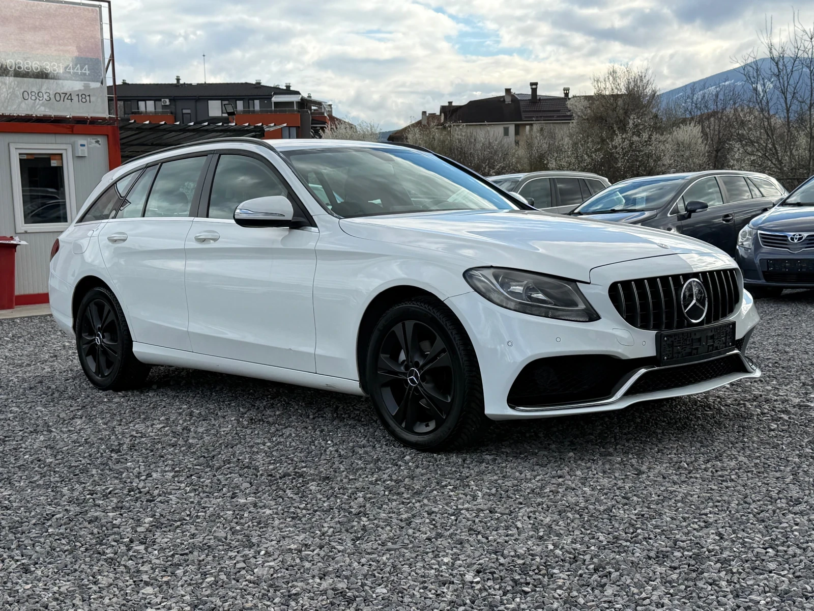 Mercedes-Benz C 200 D (136hp) AMG-line/EU6 /Сменена верига /Нови Гуми/, снимка 3 - Автомобили и джипове - 53878280