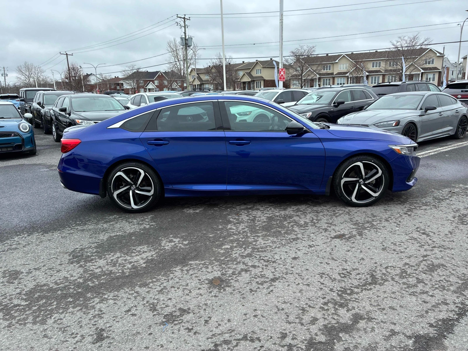 Honda Accord Keyless/Lane Assist/Driver Assist/Camera, снимка 4 - Автомобили и джипове - 54244596