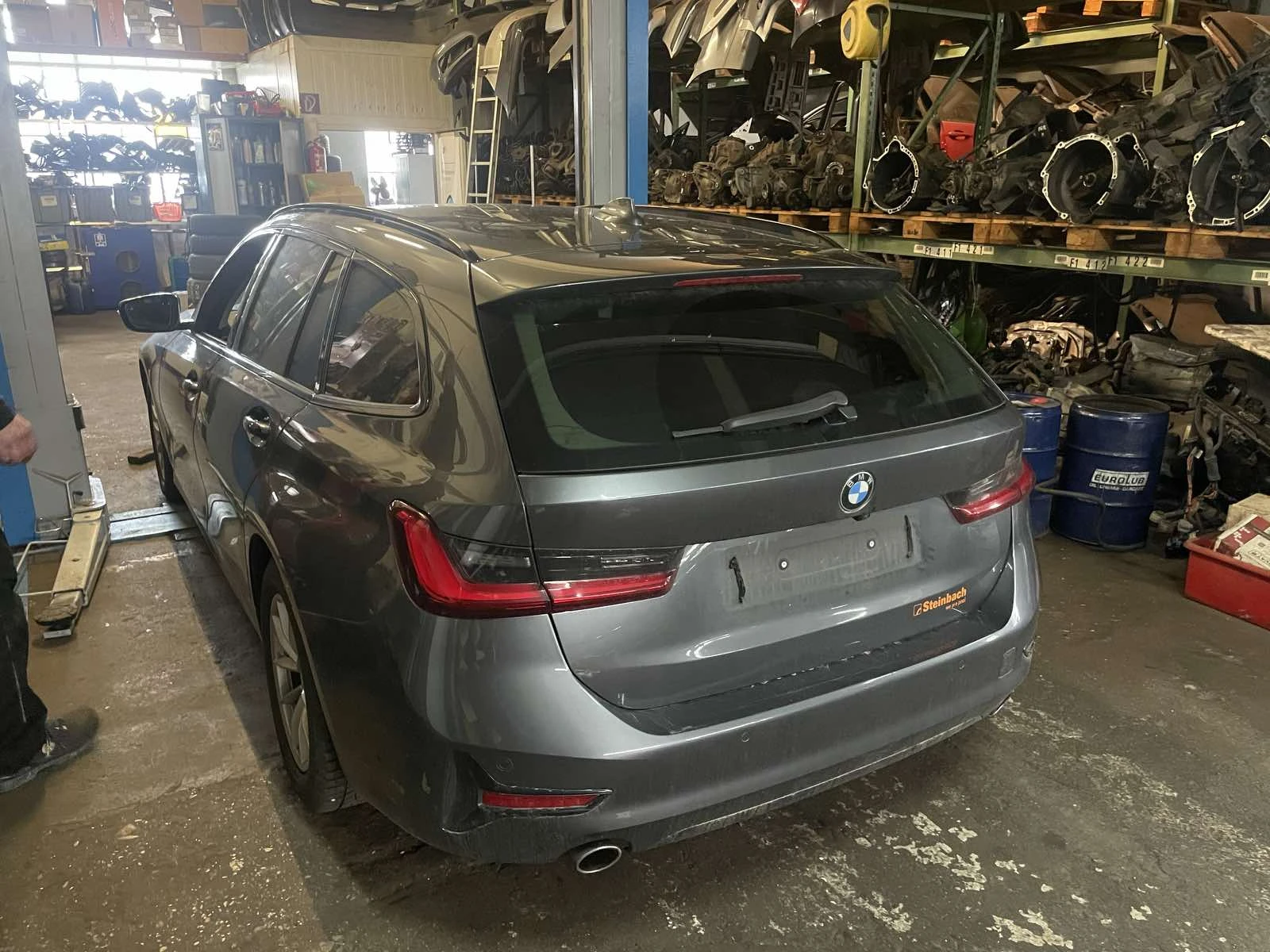 BMW 318, снимка 4 - Автомобили и джипове - 54495041
