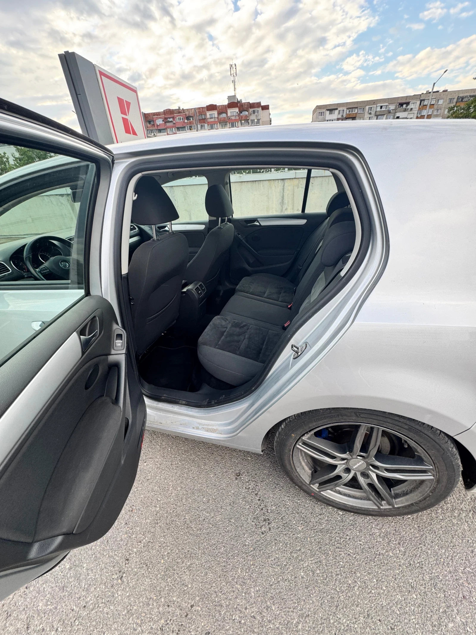 VW Golf 6R, снимка 5 - Автомобили и джипове - 55253841