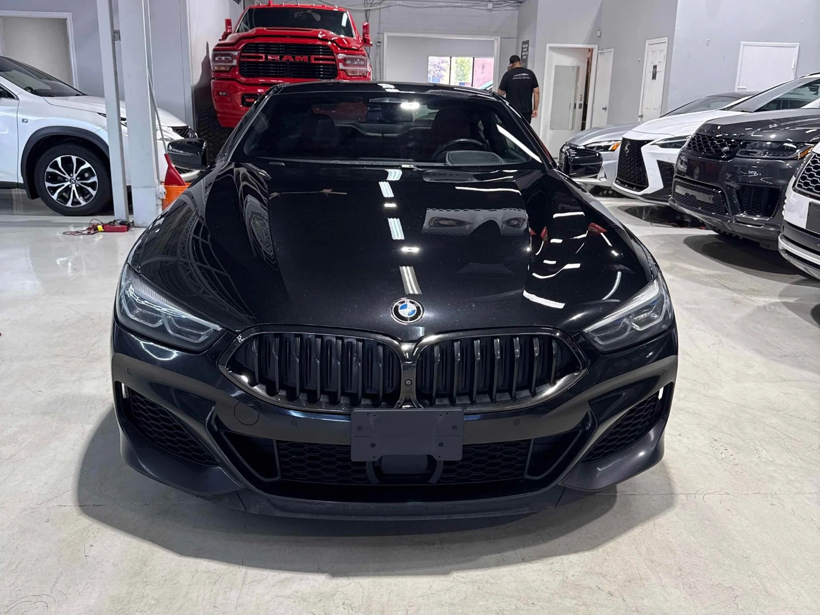 BMW 850 M850i * HUD * 360 * АвтоКредит * (ЦЕНА ДО БГ), снимка 2 - Автомобили и джипове - 55590686