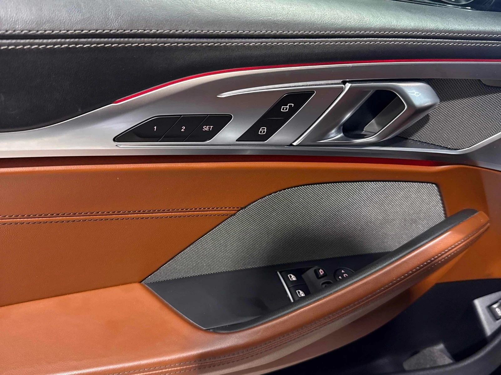 BMW 850 M850i * HUD * 360 * АвтоКредит * (ЦЕНА ДО БГ), снимка 14 - Автомобили и джипове - 55590686