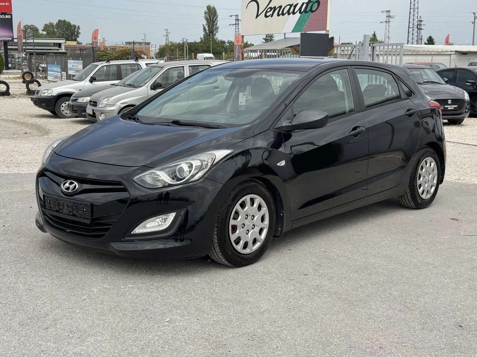 Hyundai I30 1.4 benzin, снимка 3 - Автомобили и джипове - 55900931