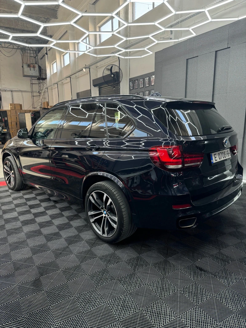 BMW X5 M50D, снимка 3 - Автомобили и джипове - 46554029