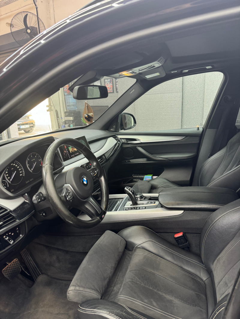 BMW X5 M50D, снимка 5 - Автомобили и джипове - 46473253
