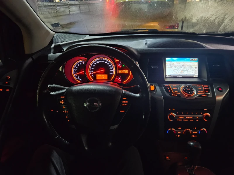 Nissan Murano, снимка 11 - Автомобили и джипове - 48774017