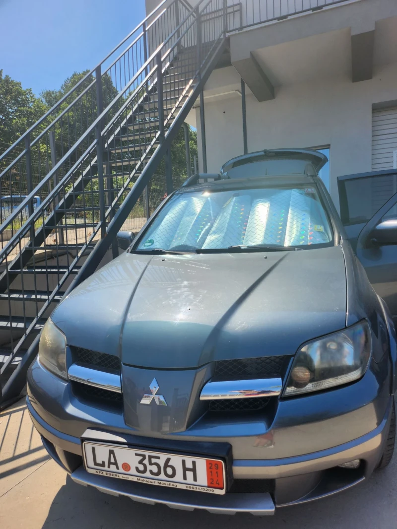 Mitsubishi Outlander, снимка 6 - Автомобили и джипове - 52373392