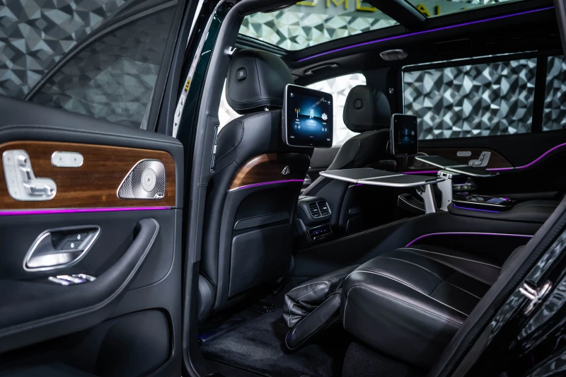 Mercedes-Benz GLS 600 Maybach 4M * Multimedia* FirstCl* Burm, снимка 14 - Автомобили и джипове - 53124566
