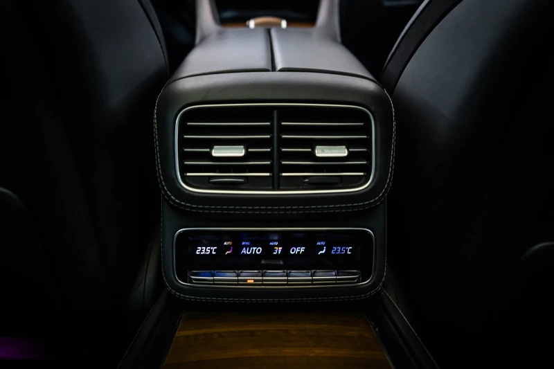 Mercedes-Benz GLS 600 Maybach 4M * Multimedia* FirstCl* Burm, снимка 15 - Автомобили и джипове - 53124566