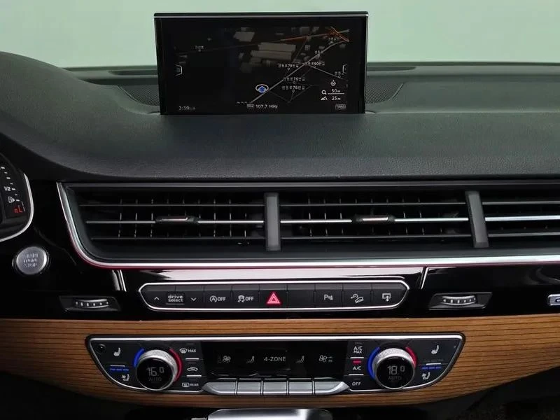Audi Q7, снимка 14 - Автомобили и джипове - 56689816