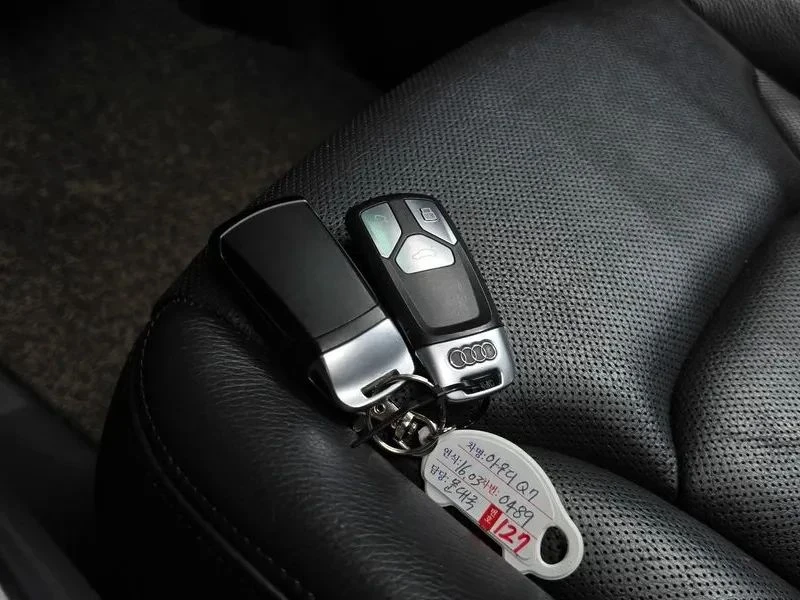 Audi Q7, снимка 17 - Автомобили и джипове - 56689816