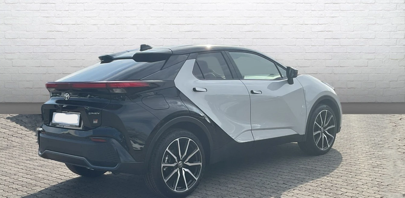 Toyota C-HR 2.0 Plug-in Hybrid GR Sport Premiere - изображение 4