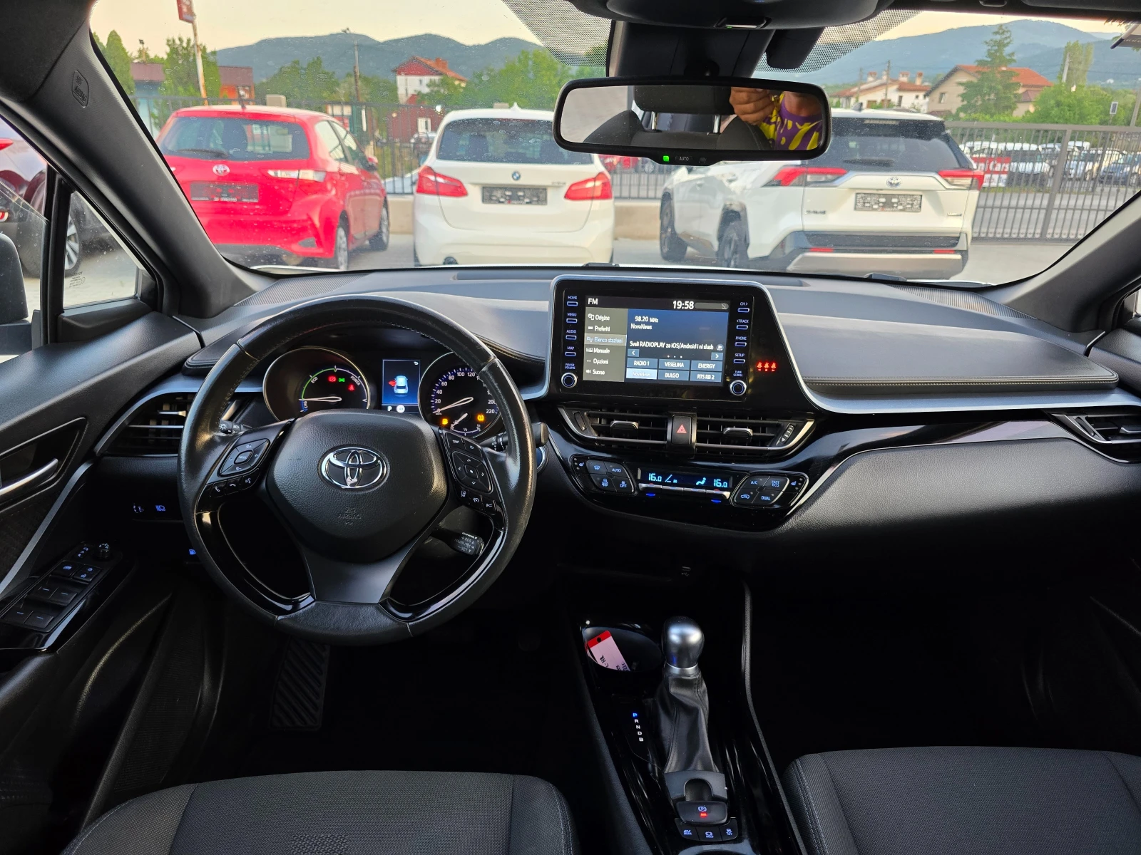 Toyota C-HR 1.8Hybrid, 75000км., Подгрев, Камера, Line Assist! - изображение 10