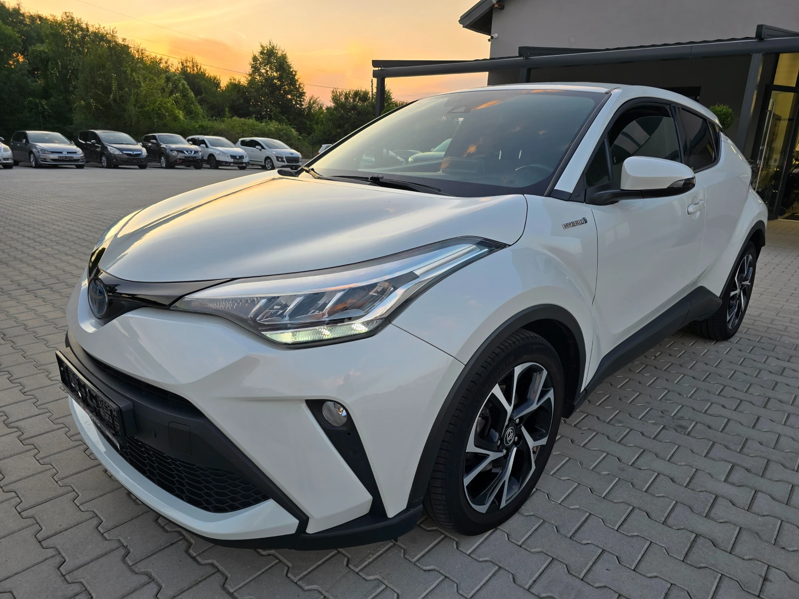Toyota C-HR 1.8Hybrid, 75000км., Подгрев, Камера, Line Assist! - изображение 7