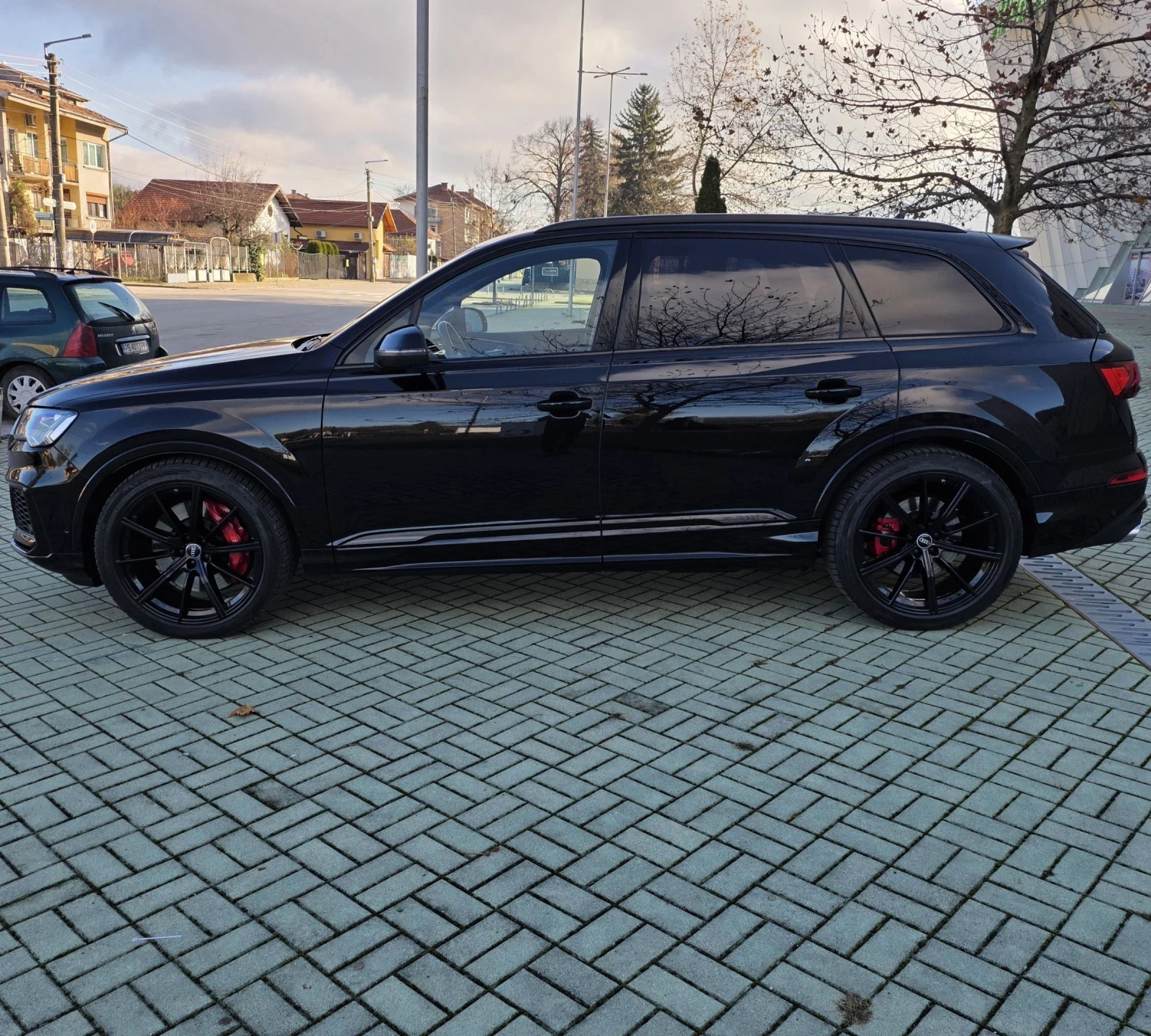 Audi SQ7 LASER* BLACK OPTIC* MTM* B&O*  - изображение 4