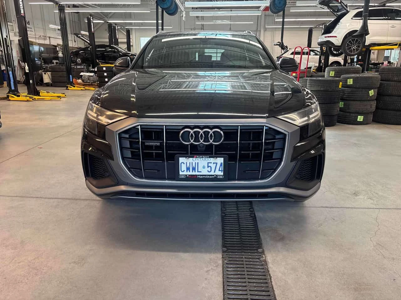 Audi Q8 Progressiv/ОБДУХВАНЕ/ПАНОРАМА/360, снимка 2 - Автомобили и джипове - 54896955